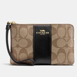 Corner Zip Wristlet In Signature Canvas